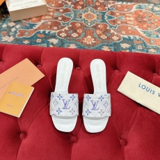 Louis Vuitton Slippers